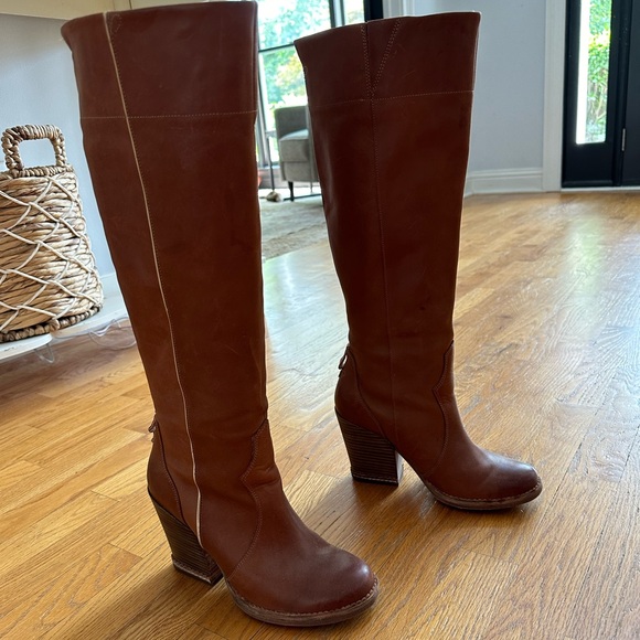 Timberland Marge Tall Boots - Picture 7 of 10